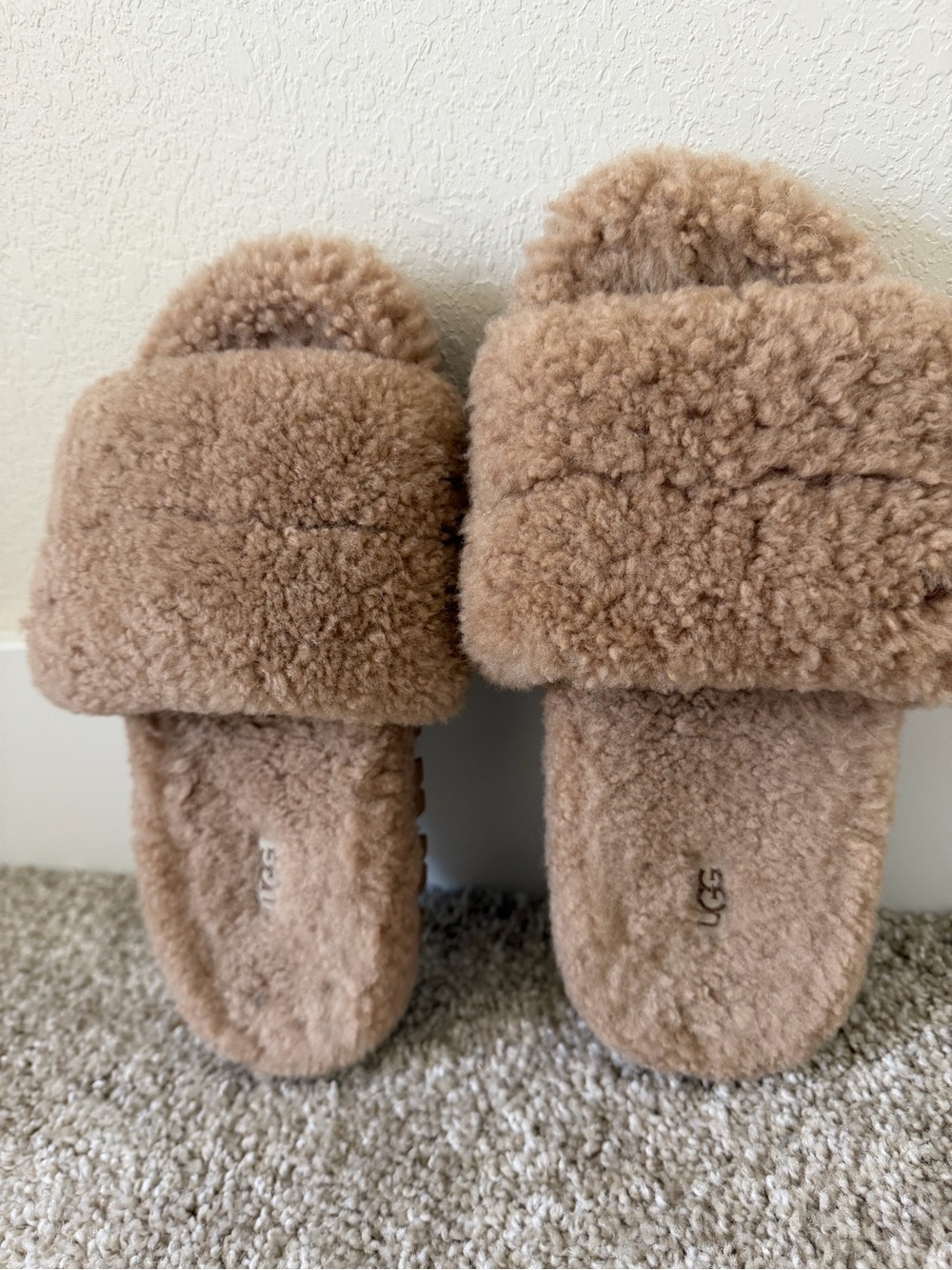 UGG brand slippers size 6